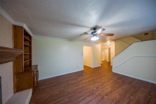 Building Photo - 2238 Willow Point Dr