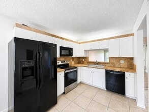 Building Photo - 340 NW 67th St