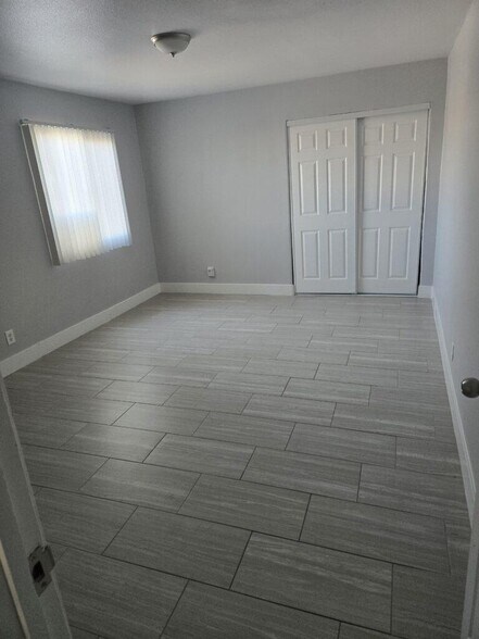 Building Photo - 33 Gold Bar Ct