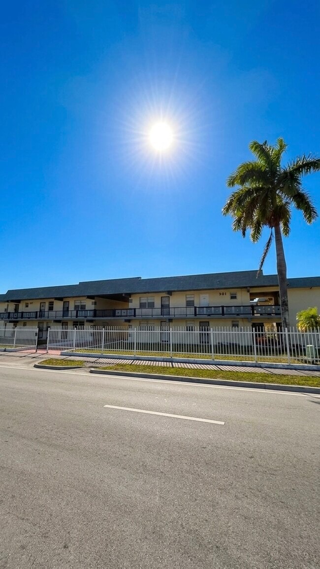 Building Photo - 301 NW 177th St