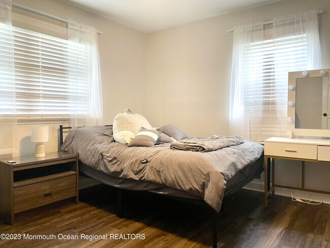 Building Photo - 1414 Treeneedle Rd