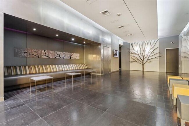 Building Photo - 2 Bed/2 Bath Condo at Aperture in Little I...