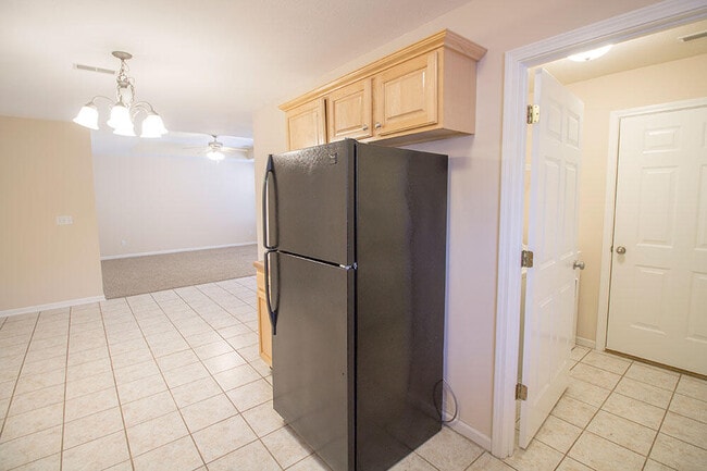 Building Photo - 1881 Field St