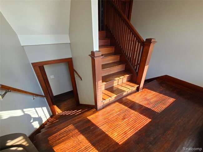 Building Photo - 26850 Seven Mile W