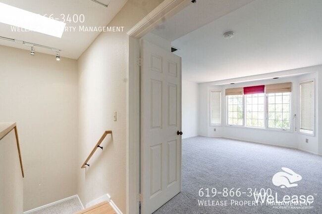 Building Photo - 2938 Luciernaga St