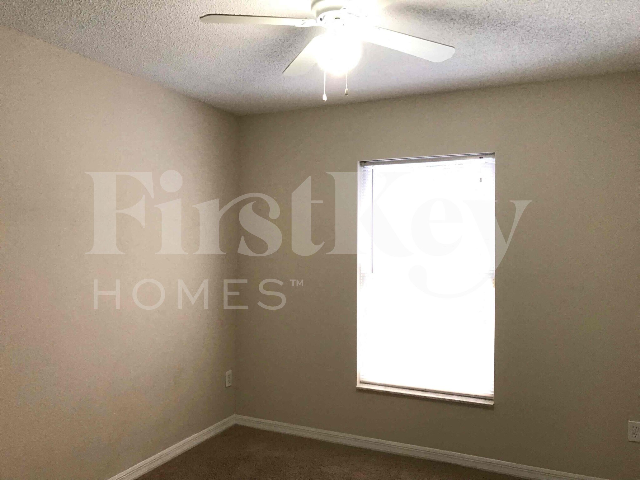 Building Photo - 601 Celito Dr