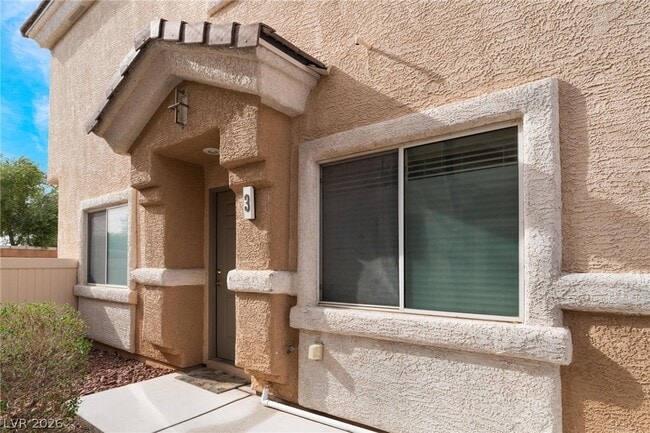 Building Photo - 6604 Lavender Lilly Ln