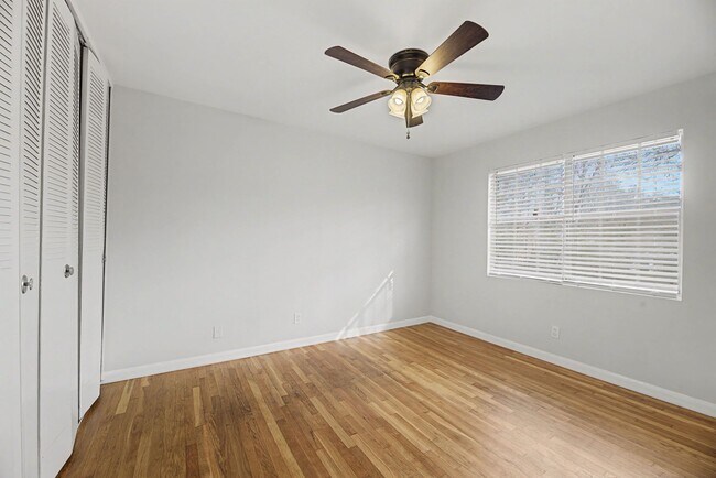 Building Photo - 465 Medlock Rd