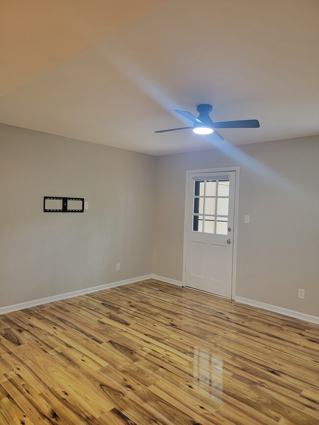 Building Photo - 6303 New Market Way