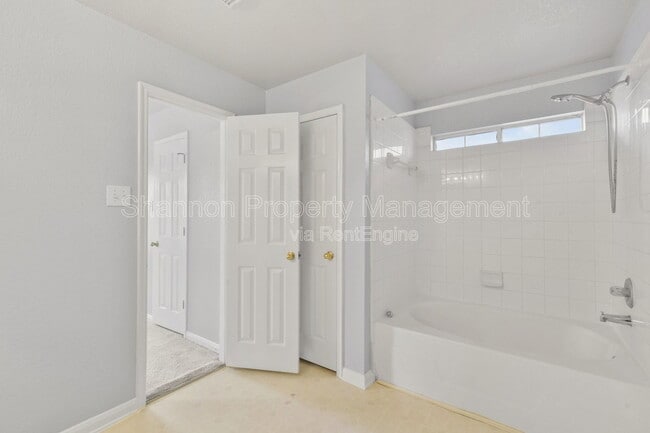 Building Photo - 21106 Blackbluff Ct