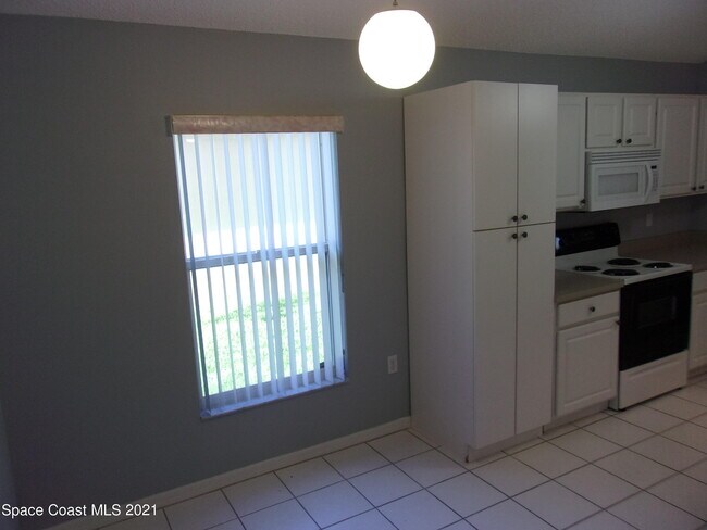 Building Photo - 3908 Upmann Dr