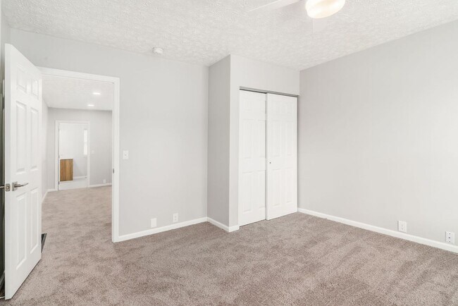 Building Photo - Available Now!!! Newly Renovated Merion Vi...