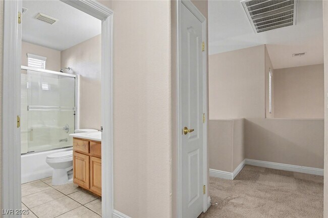 Building Photo - 1123 Aldenwood Ave