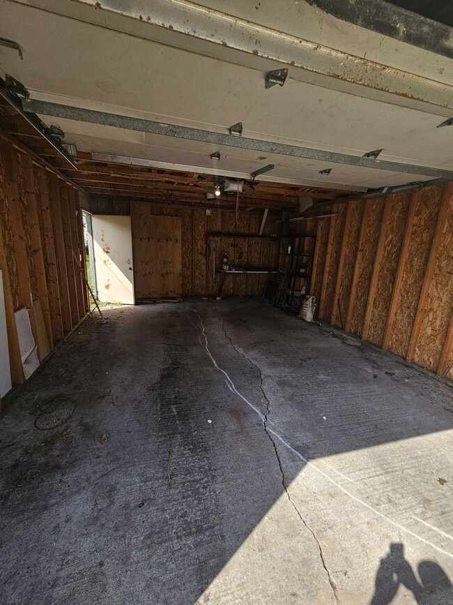 Primary Photo - 2 Bedroom Single Family