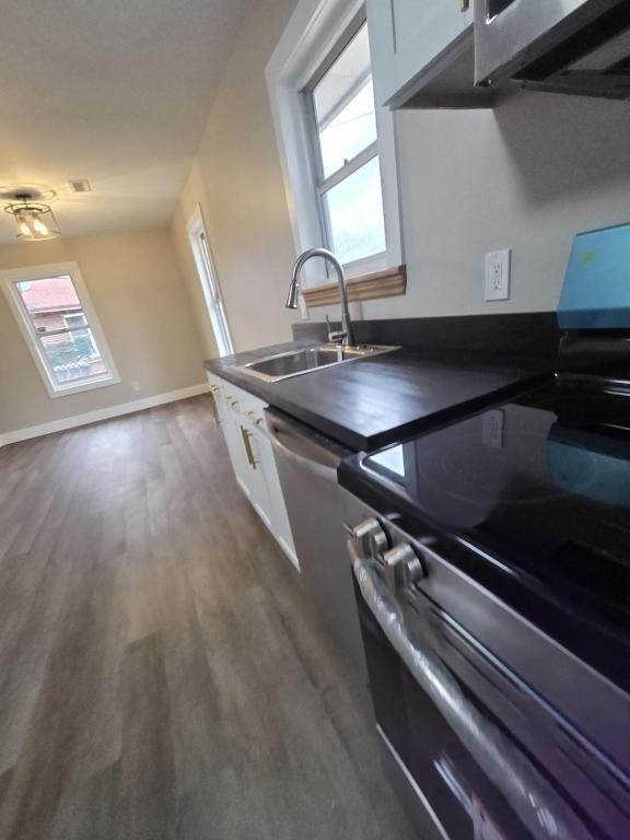 Building Photo - 1502 N 26th St