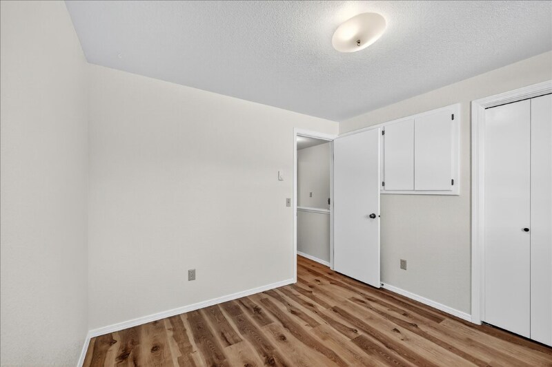 Building Photo - 2926 S Abbs Ln