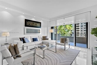 Building Photo - 251 Crandon Blvd