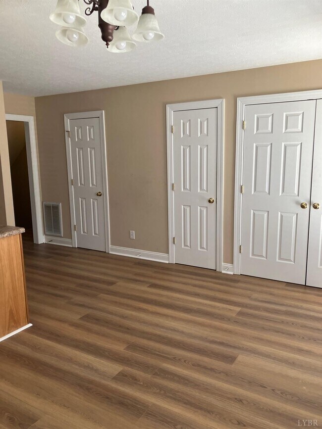 Building Photo - 518 Northwynd Cir