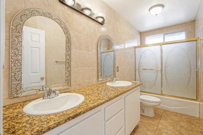 Building Photo - 7350 Legacy Pl