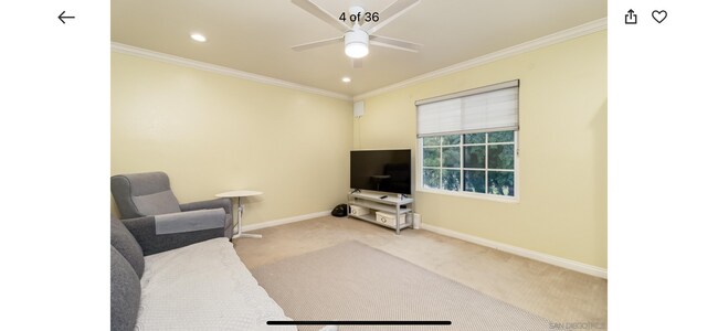 Building Photo - 15094 Avenida Venusto