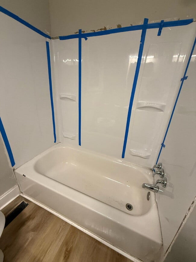 Building Photo - Bright & Cozy 3-Bed Duplex for Rent in Detroit