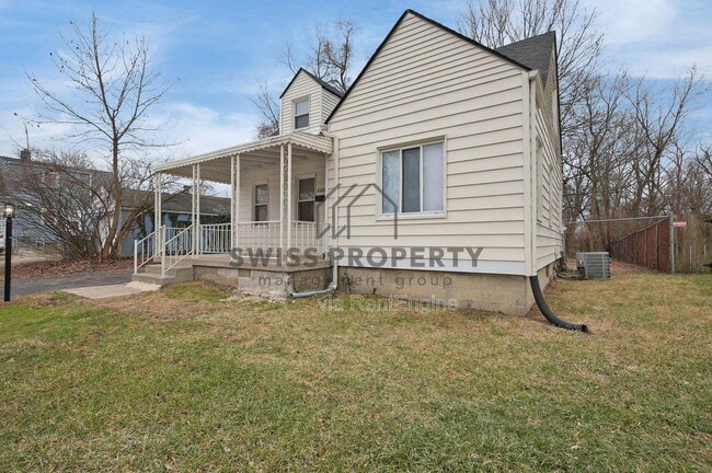 Building Photo - 2229 Middlehurst Dr