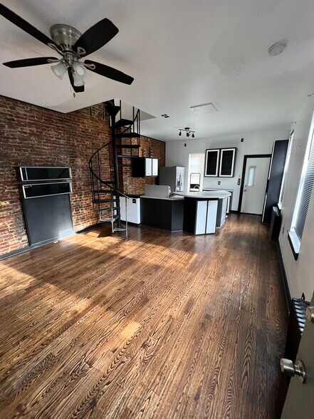 Building Photo - 845 N 23rd St