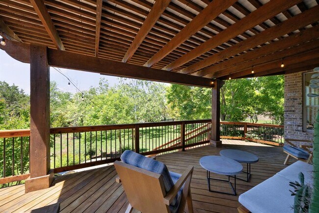 Building Photo - 16200 Spillman Ranch Loop