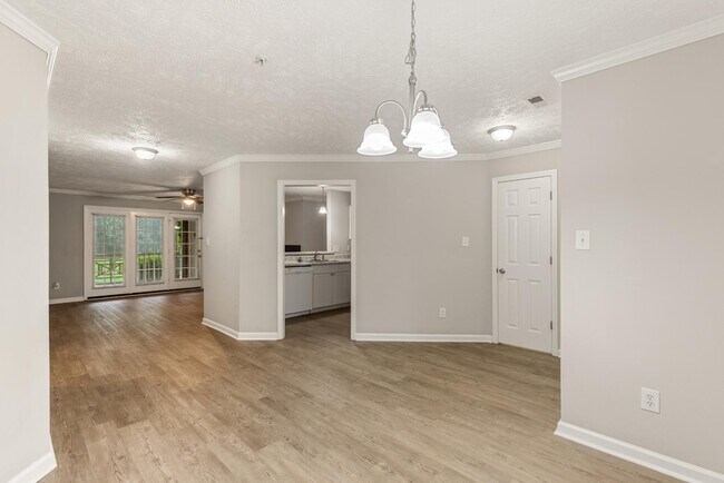Building Photo - 390 Bubble Creek Ct