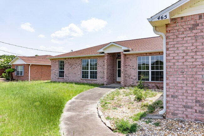 Building Photo - 465 Jillian Dr