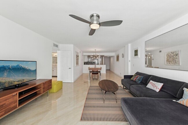Building Photo - 3580 S Ocean Blvd