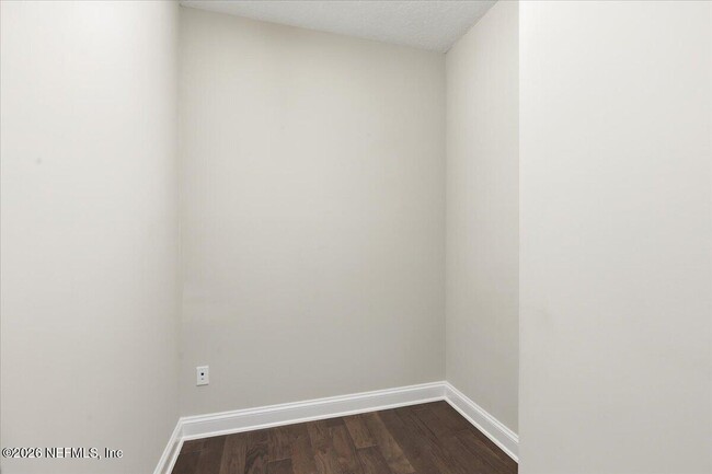 Building Photo - 80 Oyster Bay Way