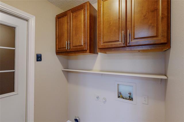 Building Photo - 1912 N Irving Heights Dr