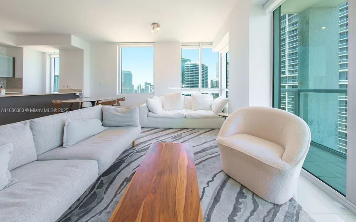 Building Photo - 500 Brickell Ave