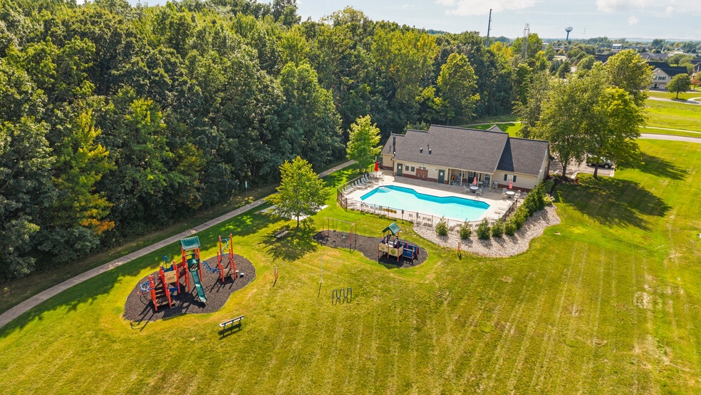 Building Photo - 713 Abbington Ct
