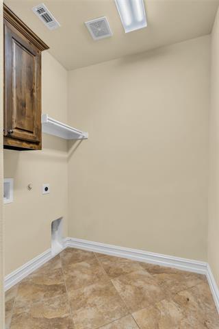 Building Photo - 4709 Bayview Dr