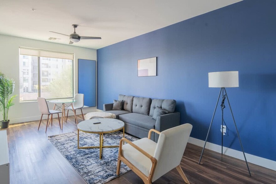 Building Photo - 701 W Rio Salado Pkwy