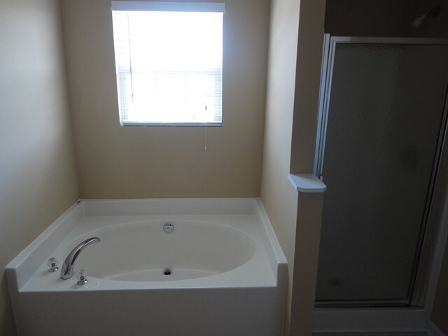 Building Photo - 11227 Walland Ln