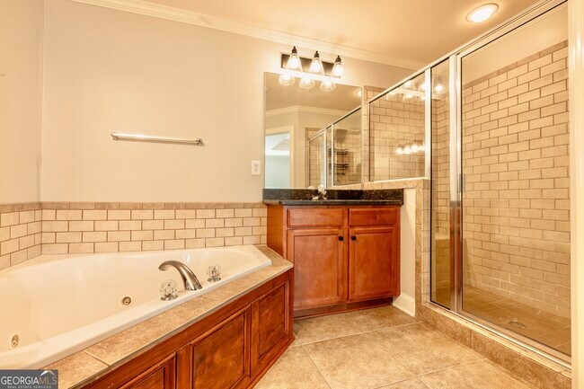 Building Photo - 2249 Ewell Park Dr NW