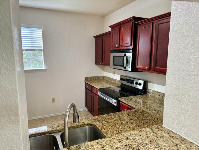 Building Photo - 114 Vista Verdi Cir