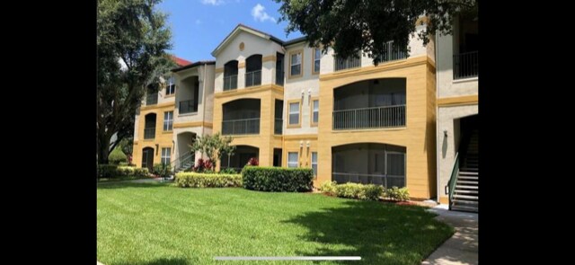Building Photo - 11541 Villa Grand