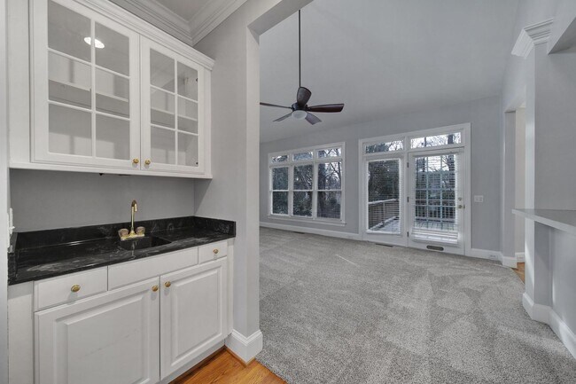 Building Photo - Spacious Four Bedroom Home!