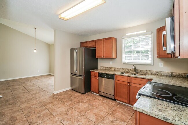 Building Photo - 3221 Jessica Dr