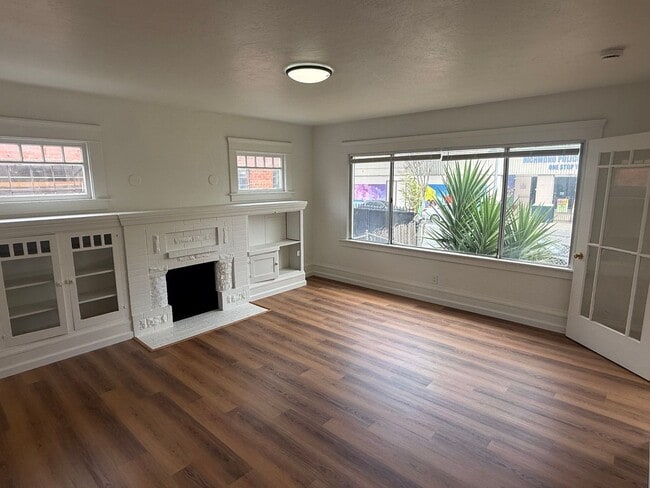 Building Photo - 2 Bedroom Home Near Richmond City Hall