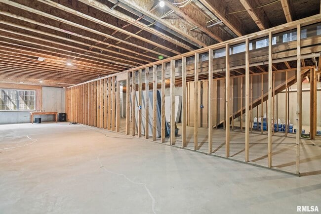 Building Photo - 2312 W Laurel St