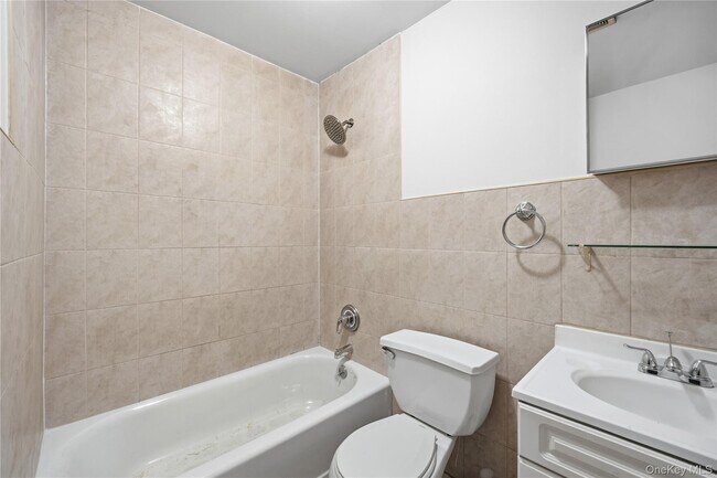 Building Photo - 144-07 Jamaica Ave