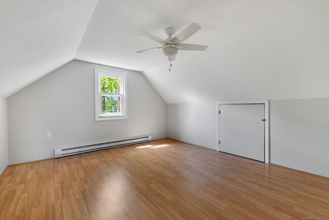 Building Photo - 305 Slater Rd