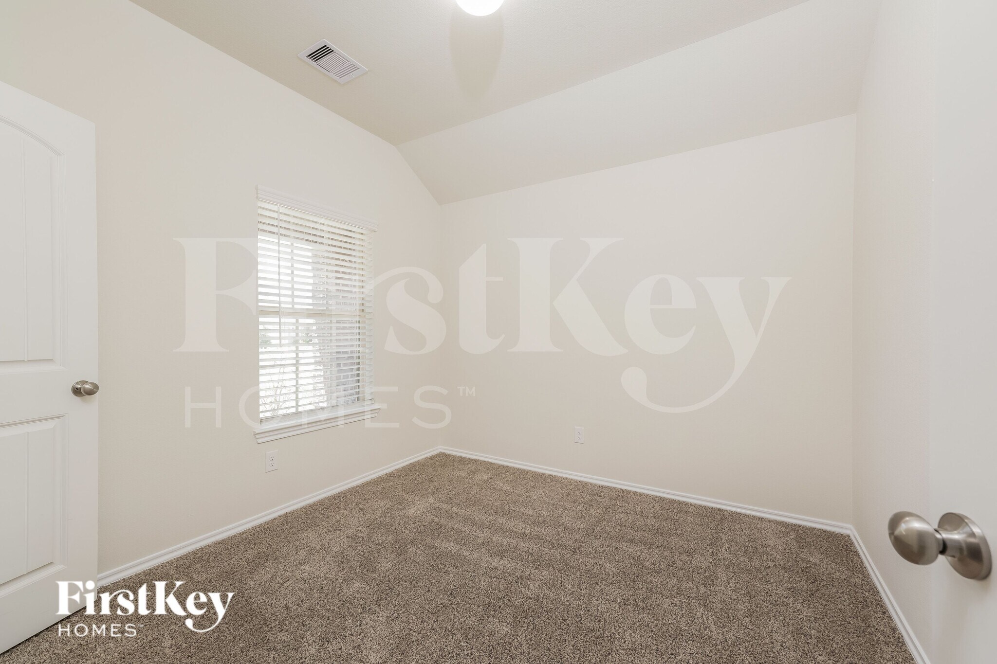 Building Photo - 23735 Woodgreen Terrace Dr