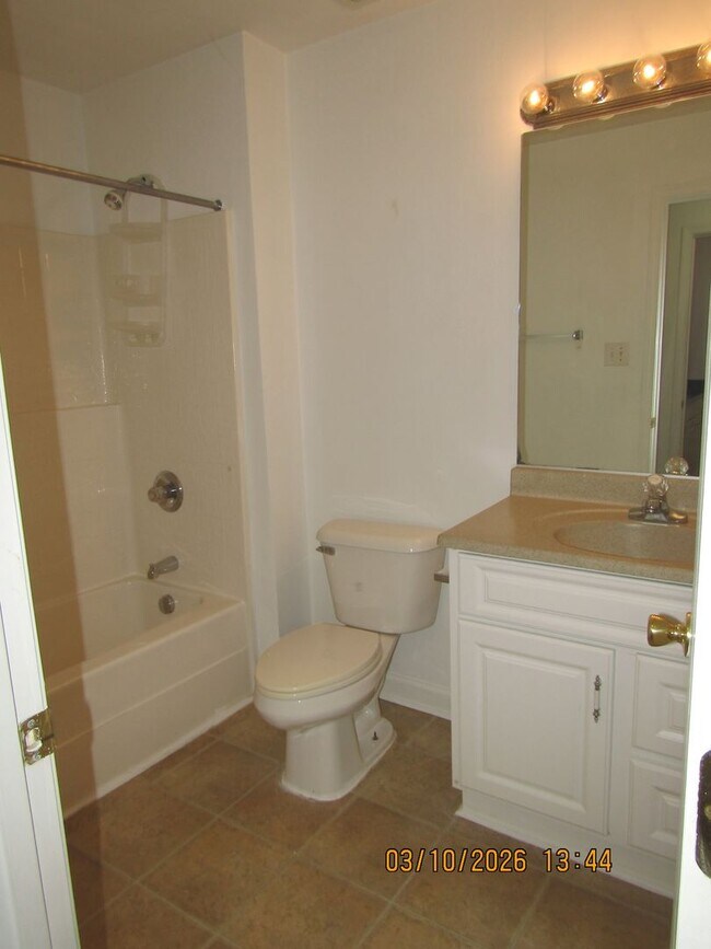 Building Photo - Great Home!