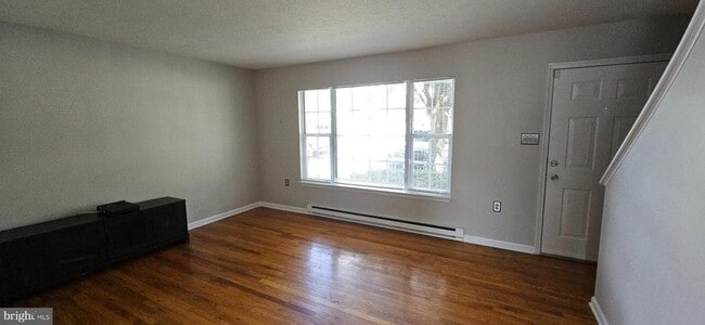 Building Photo - 103 Little River Dr